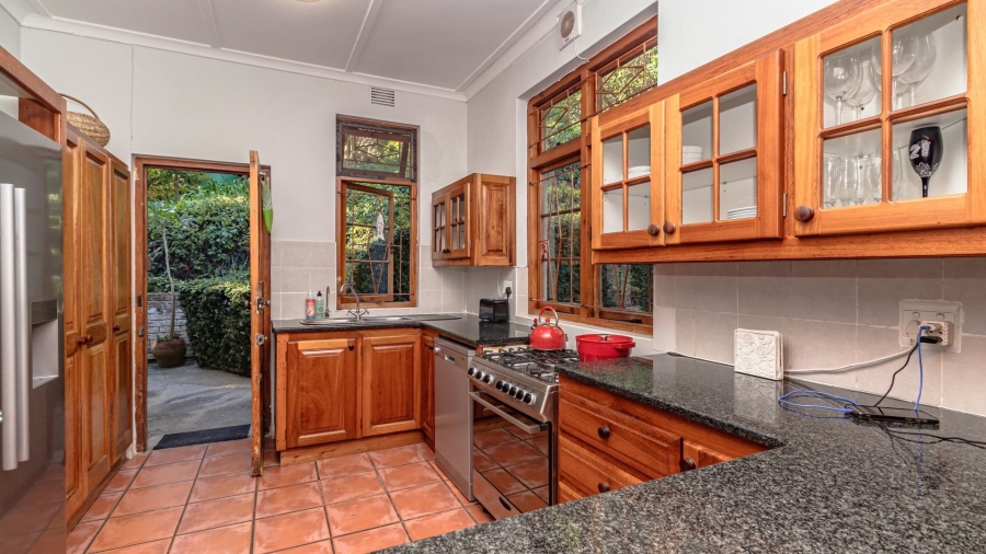 7 Bedroom Property for Sale in Paradise Western Cape